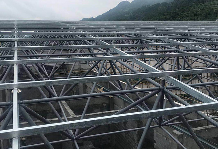 广丰县仁怀冠英学校艺体楼网架